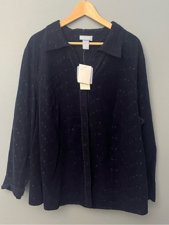 Liz & Me Tops - NWT Liz & Me Corduroy Embroidered Shirt